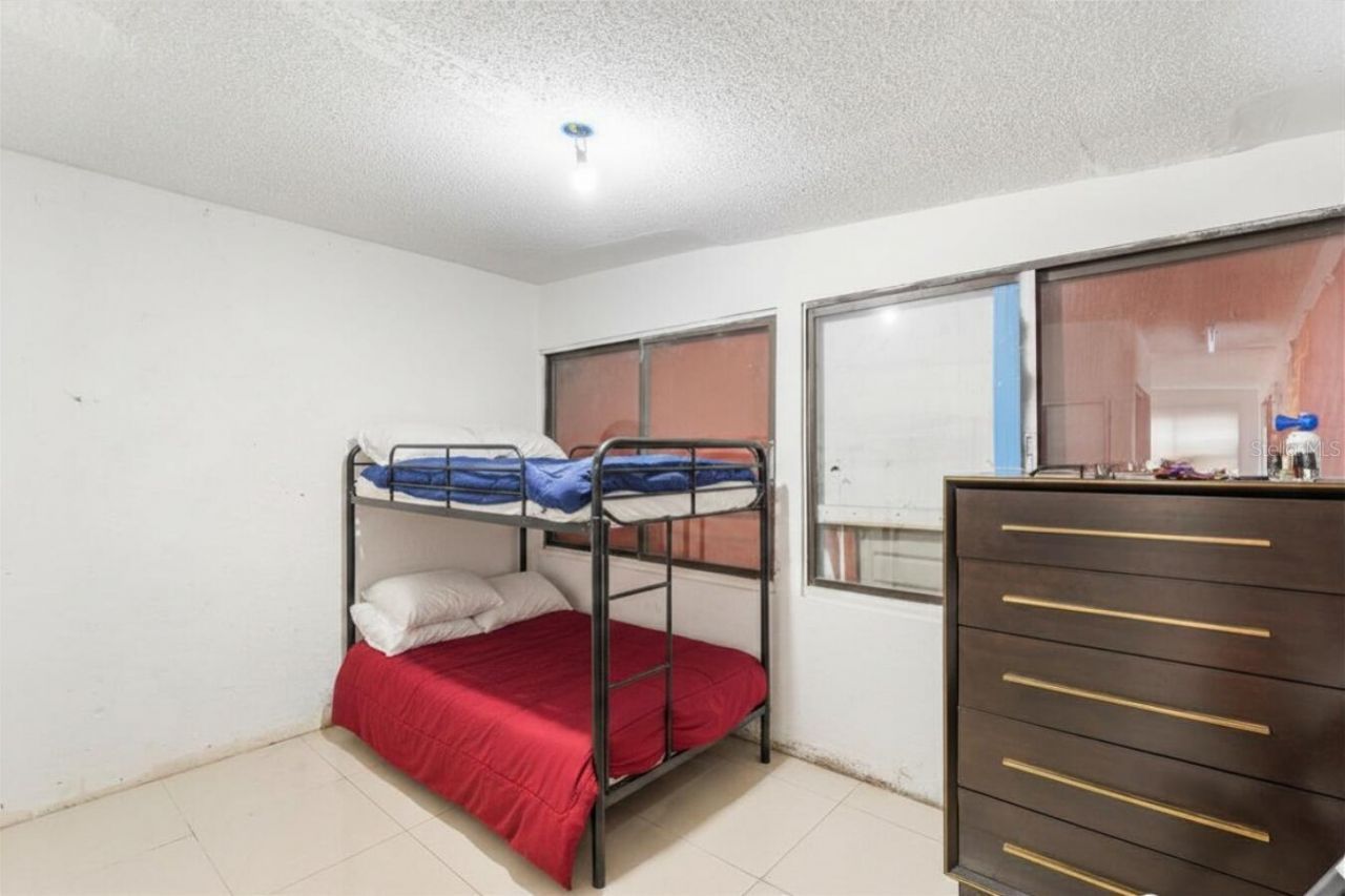 1829 5th, Miami, FL 33125 Photo