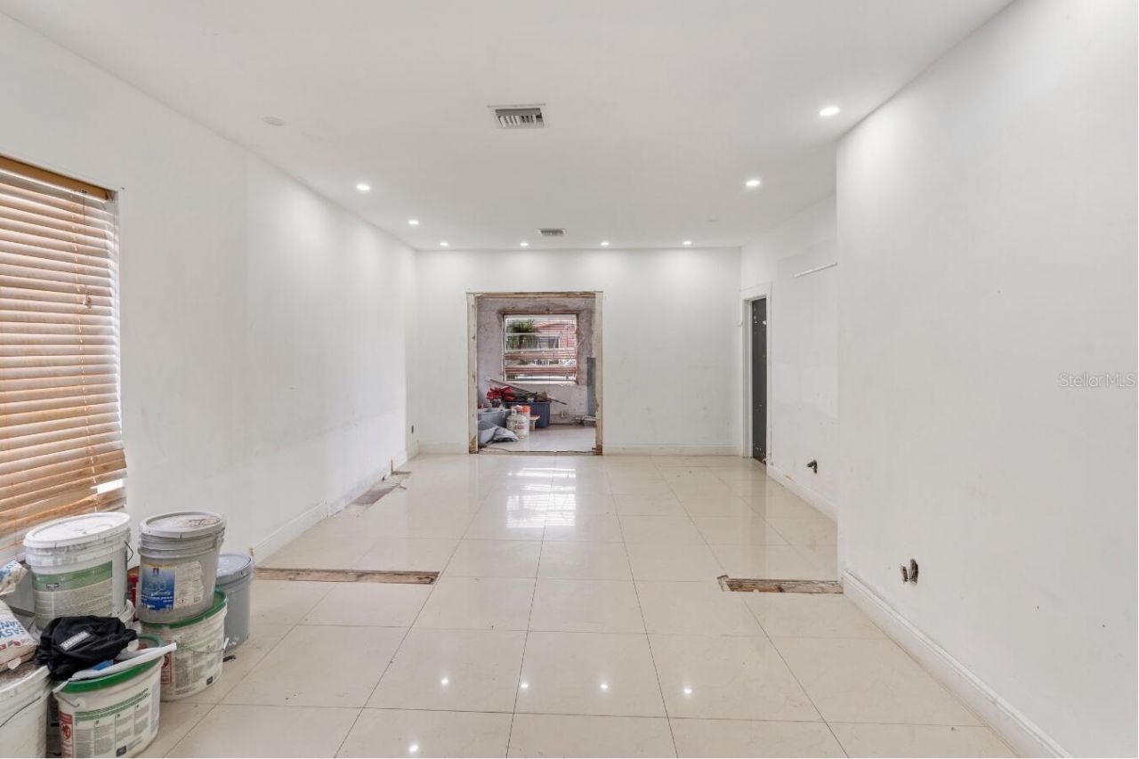 1829 5th, Miami, FL 33125 Photo