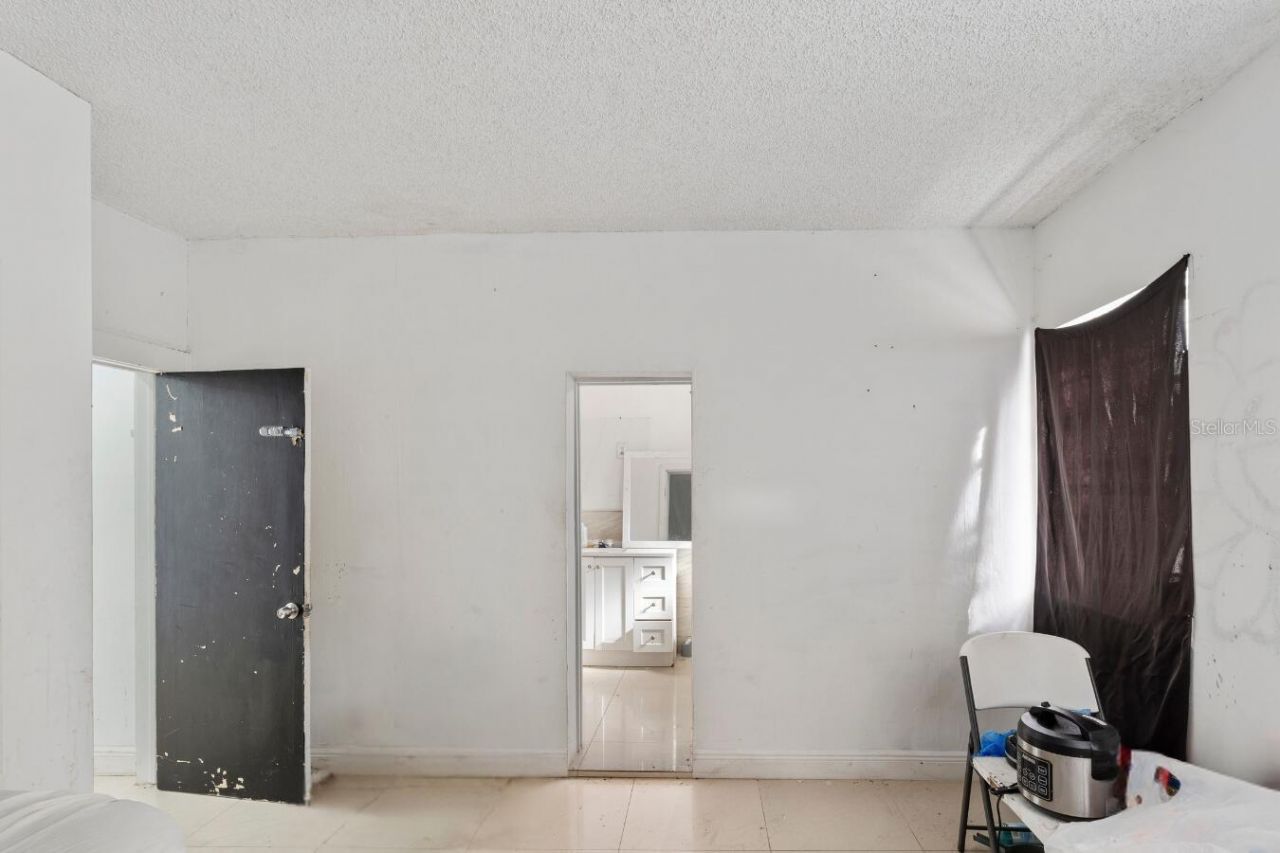1829 5th, Miami, FL 33125 Photo