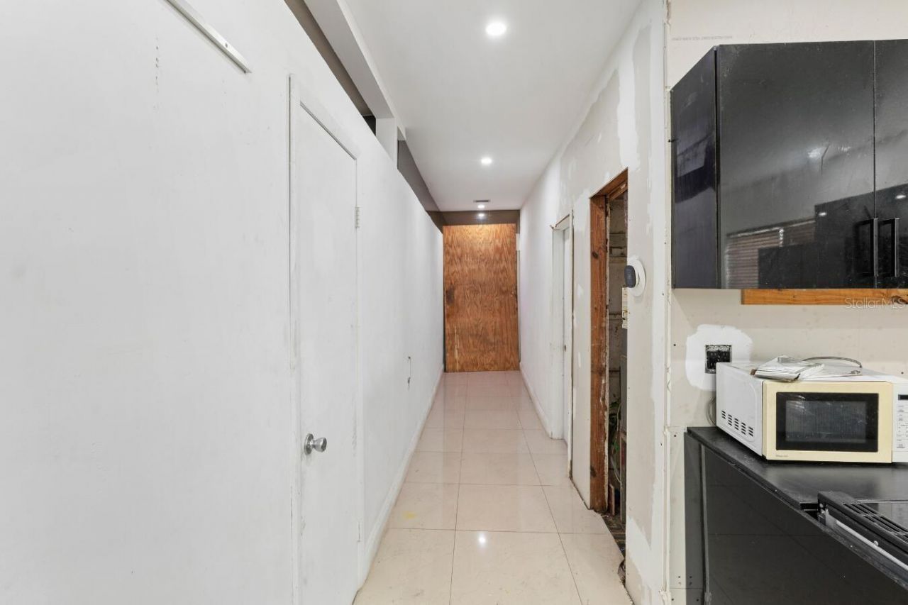 1829 5th, Miami, FL 33125 Photo
