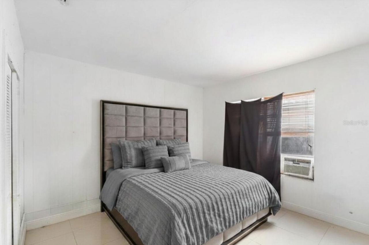 1829 5th, Miami, FL 33125 Photo