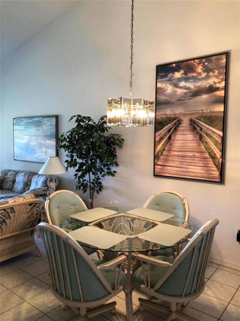 6211 Timber Lake Drive , Unit B4, Sarasota, FL 34243 Photo