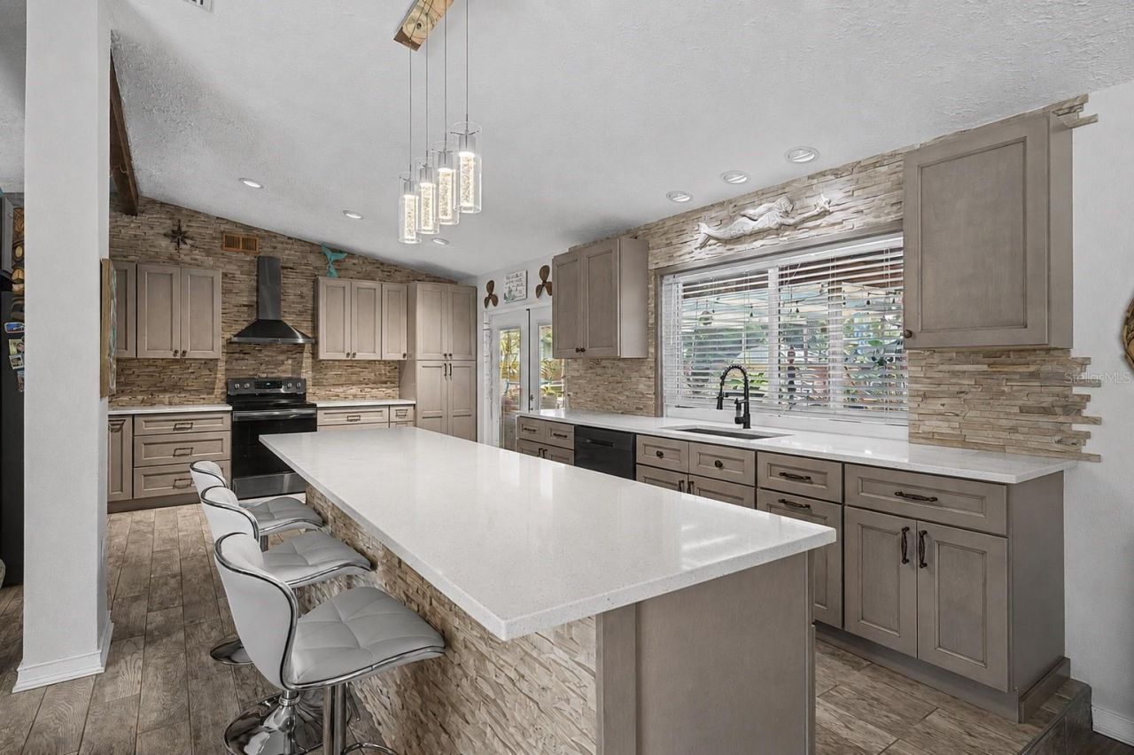 3110 Shadow Oaks Drive , Holiday, FL 34690 Photo