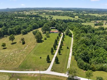 957 Cane Run Road, Springfield, KY 40069