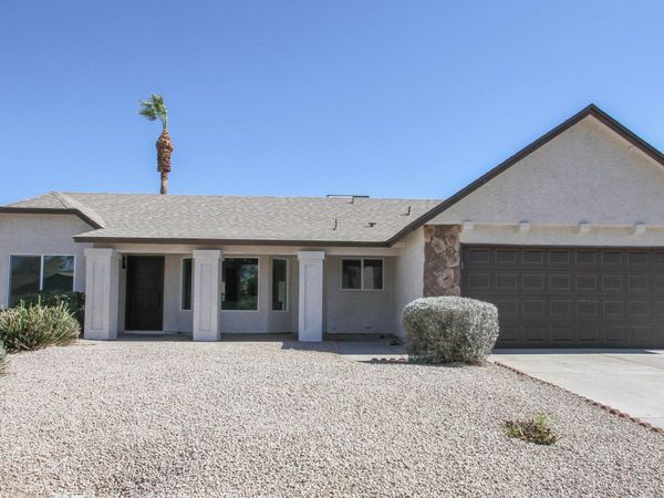 401 E ROCKWOOD Drive, Phoenix, AZ 85024