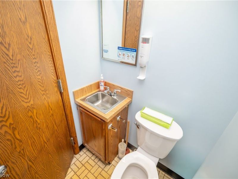 1360 N Main Street , Mineral Ridge, OH 44440 Photo 16