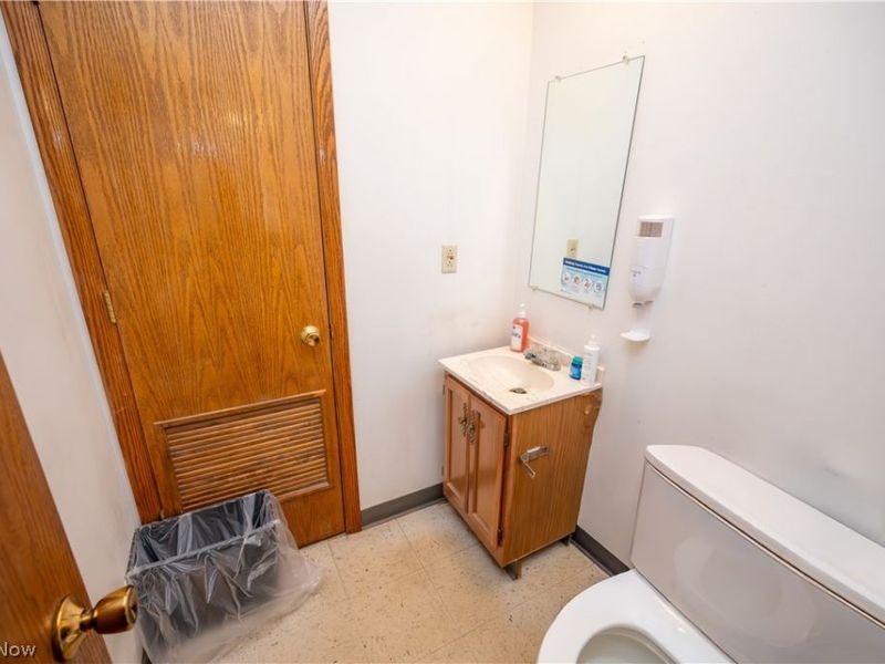 1360 N Main Street , Mineral Ridge, OH 44440 Photo 26