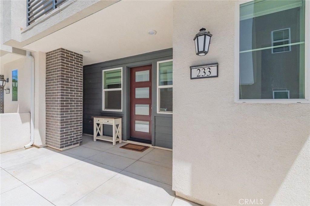 233 Sash, Irvine, CA 92618 Main Photo