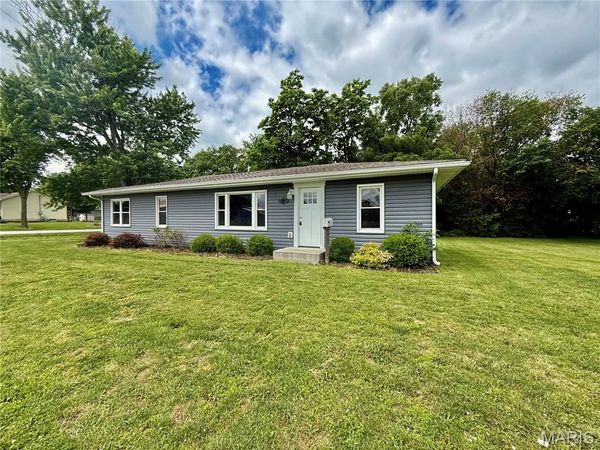 209 Norwood Street , Montgomery City, MO 63361