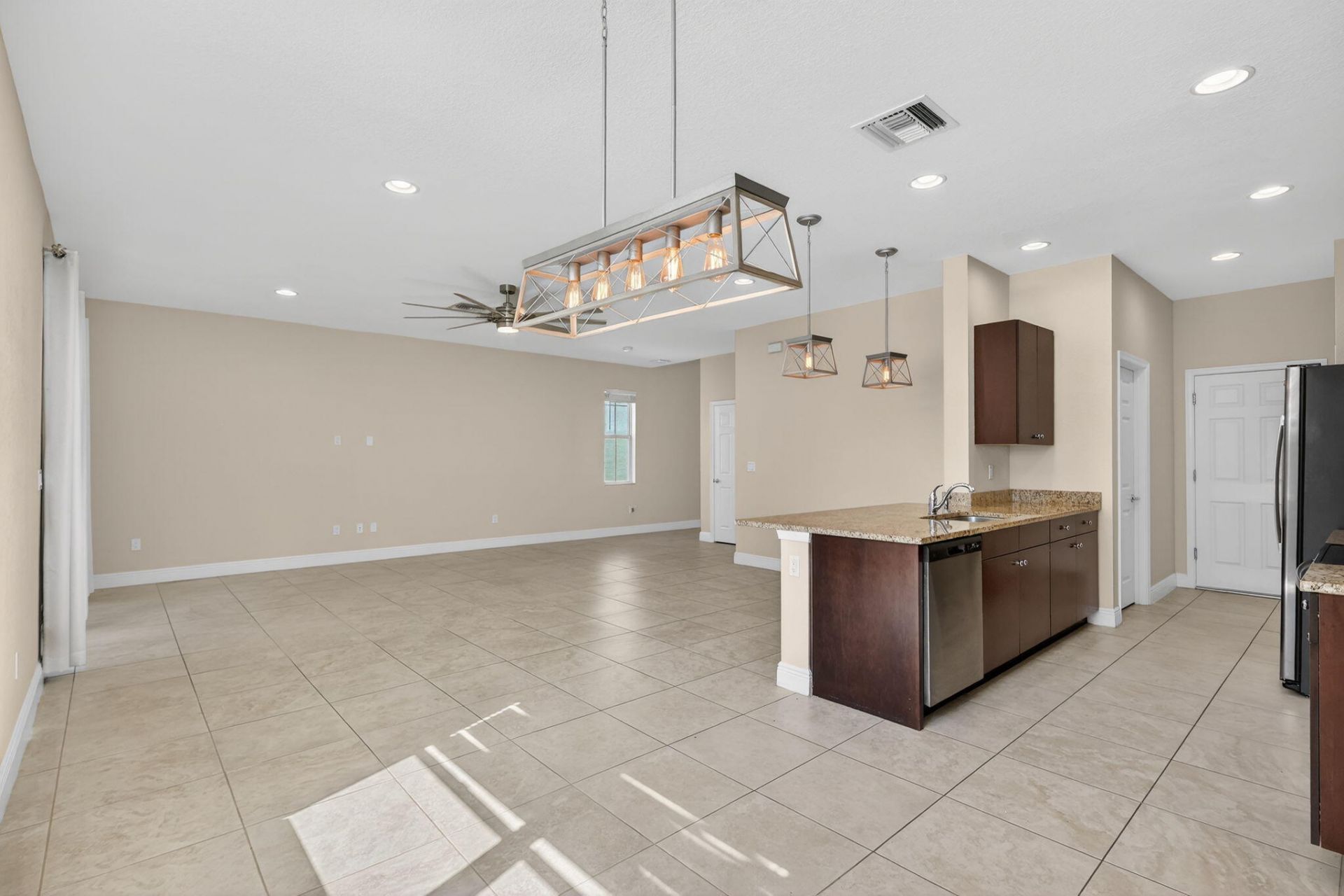 1609 NW Cataluna Circle, Port Saint Lucie, FL 34986 Photo
