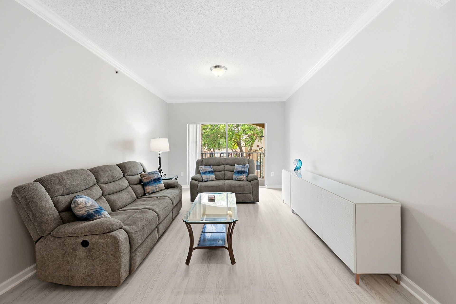 5820 W Sample Road, Unit 206, Coral Springs, FL 33067 Photo
