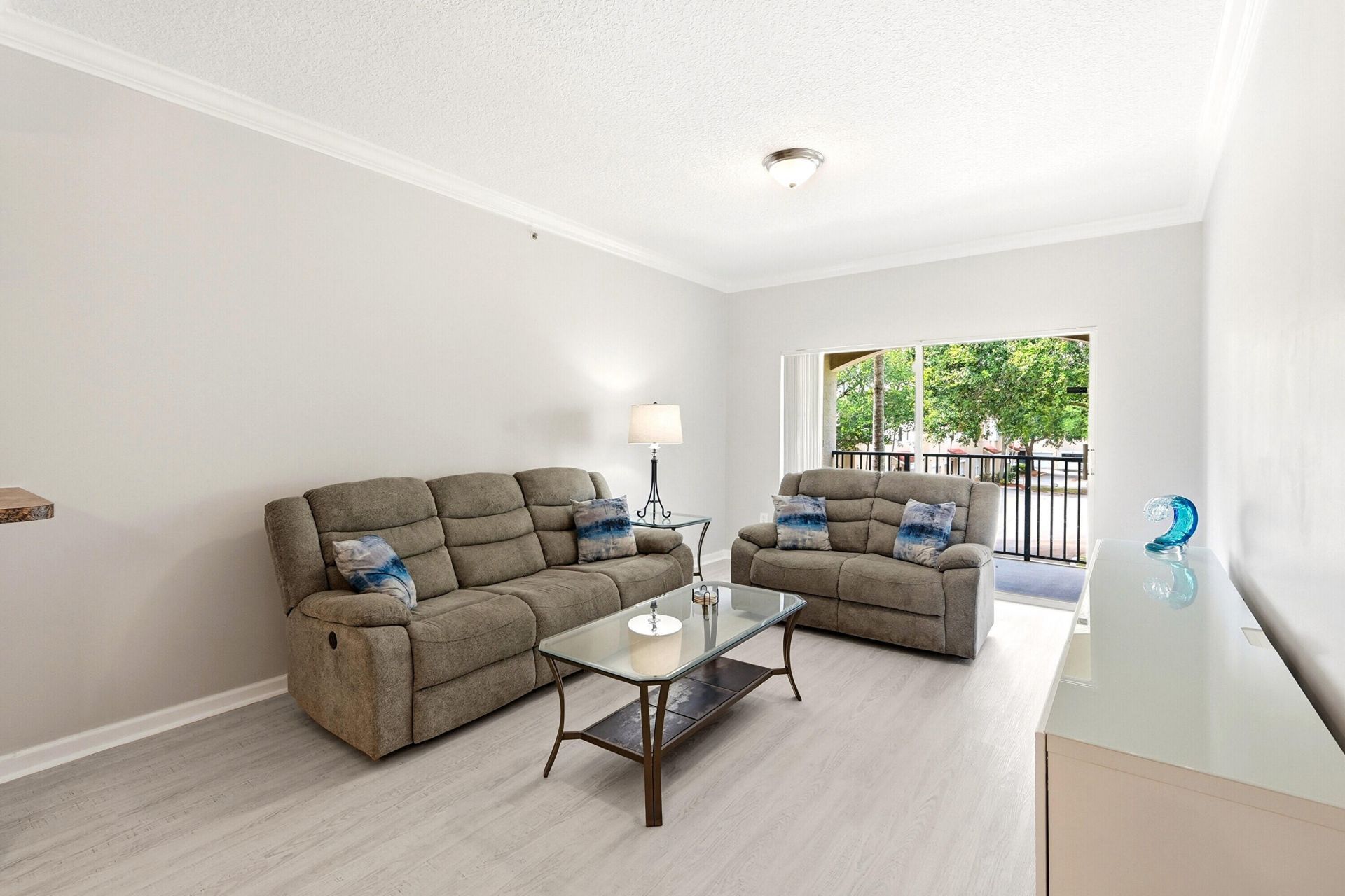 5820 W Sample Road, Unit 206, Coral Springs, FL 33067 Photo