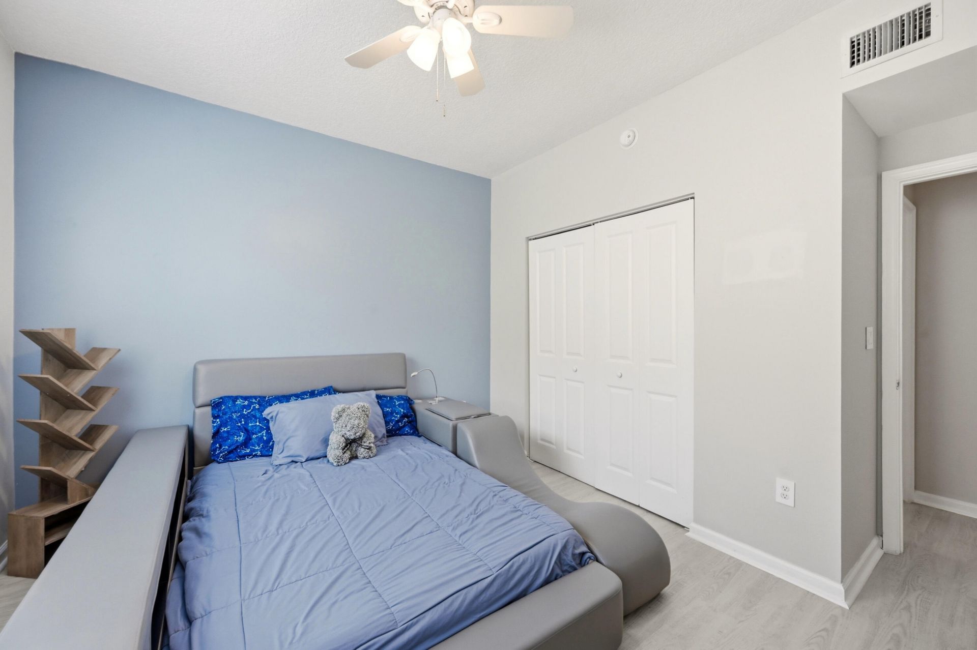 5820 W Sample Road, Unit 206, Coral Springs, FL 33067 Photo