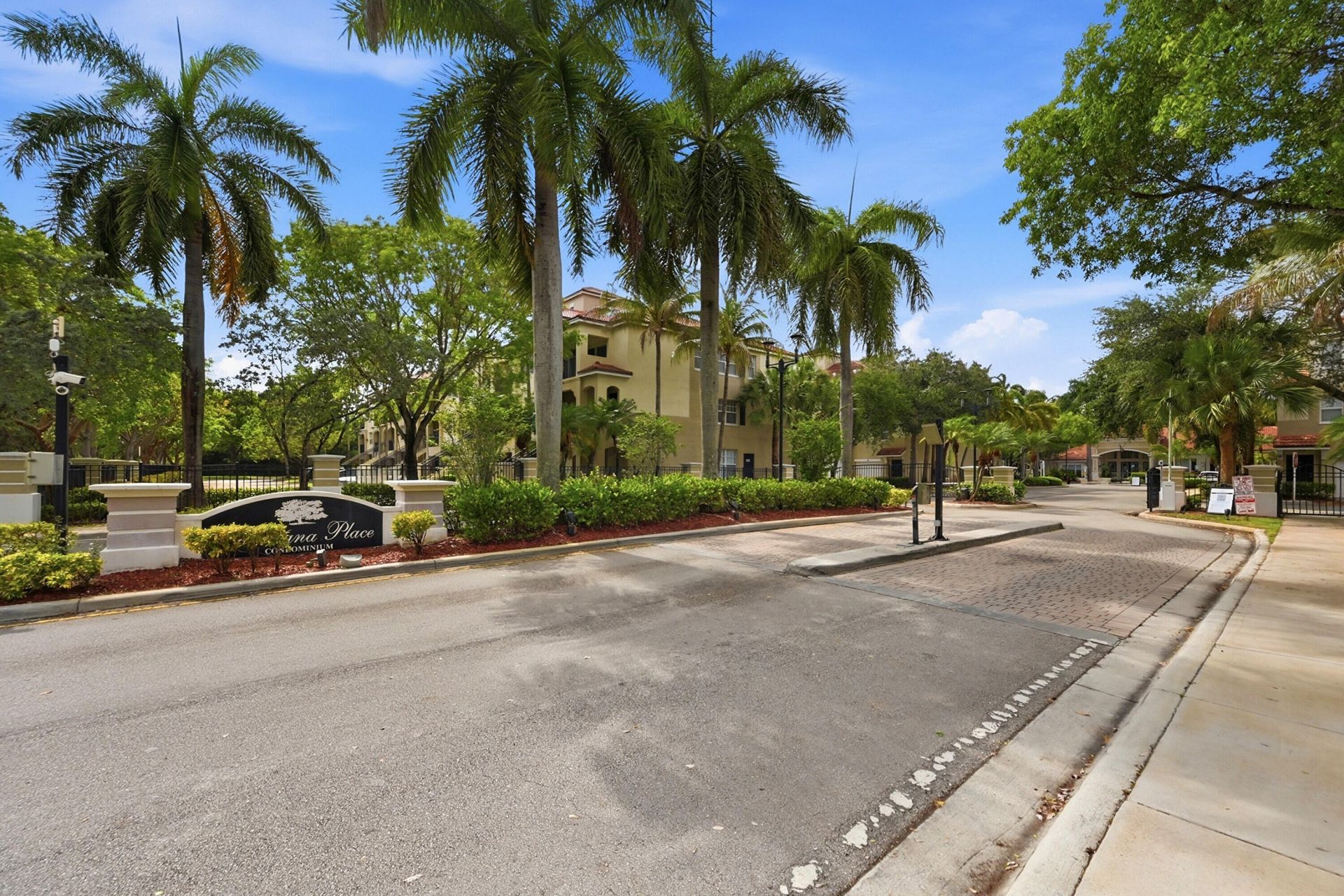 5820 W Sample Road, Unit 206, Coral Springs, FL 33067 Photo