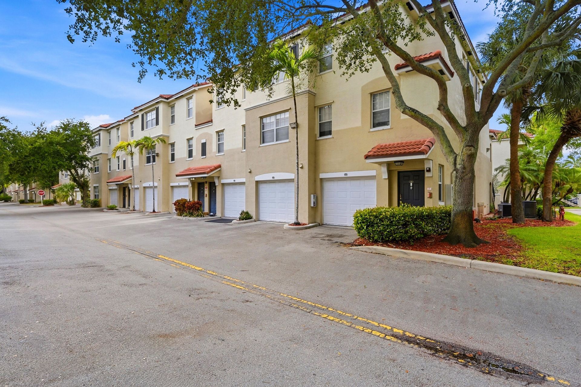 5820 W Sample Road, Unit 206, Coral Springs, FL 33067 Photo