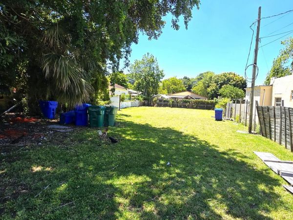 1252 NW 35th Street, Miami, FL 33142