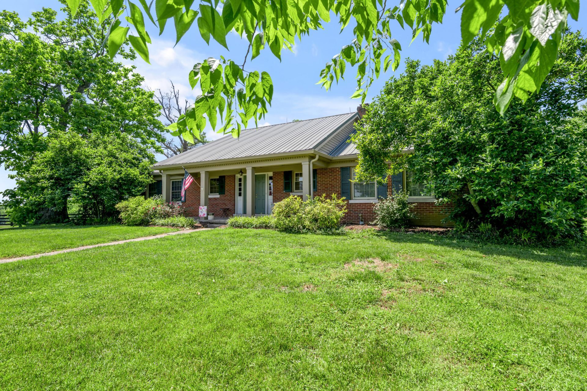 255 Shryocks Ferry Road, Versailles, KY 40383