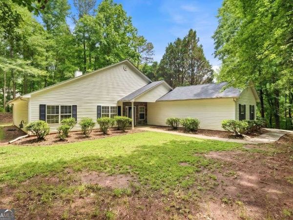 359 Cannongate Road, Sharpsburg, GA 30277