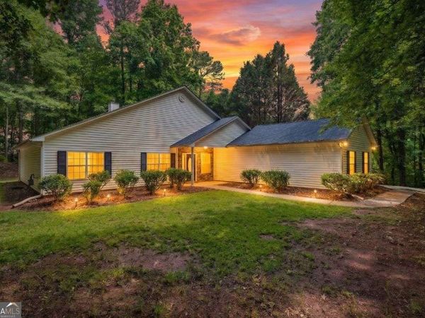 359 Cannongate Road, Sharpsburg, GA 30277