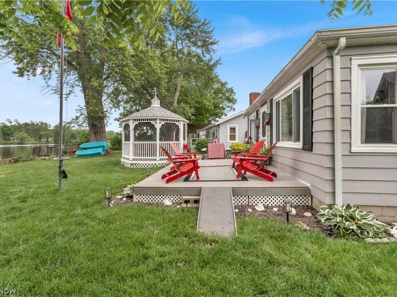 27233 Lake Point Drive, Beloit, OH 44609 Photo 2