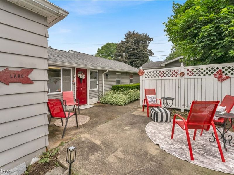 27233 Lake Point Drive, Beloit, OH 44609 Photo 44