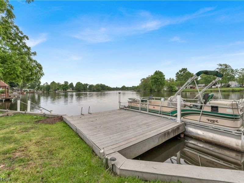 27233 Lake Point Drive, Beloit, OH 44609 Photo 8