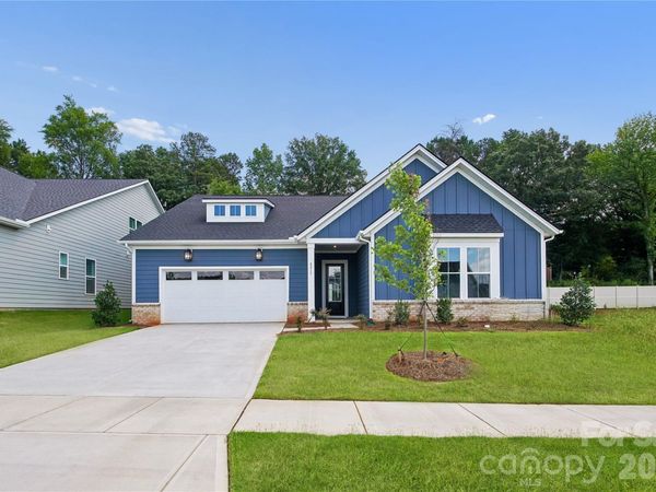 4213 Pinekirk Drive, Unit 373, Charlotte, NC 28269