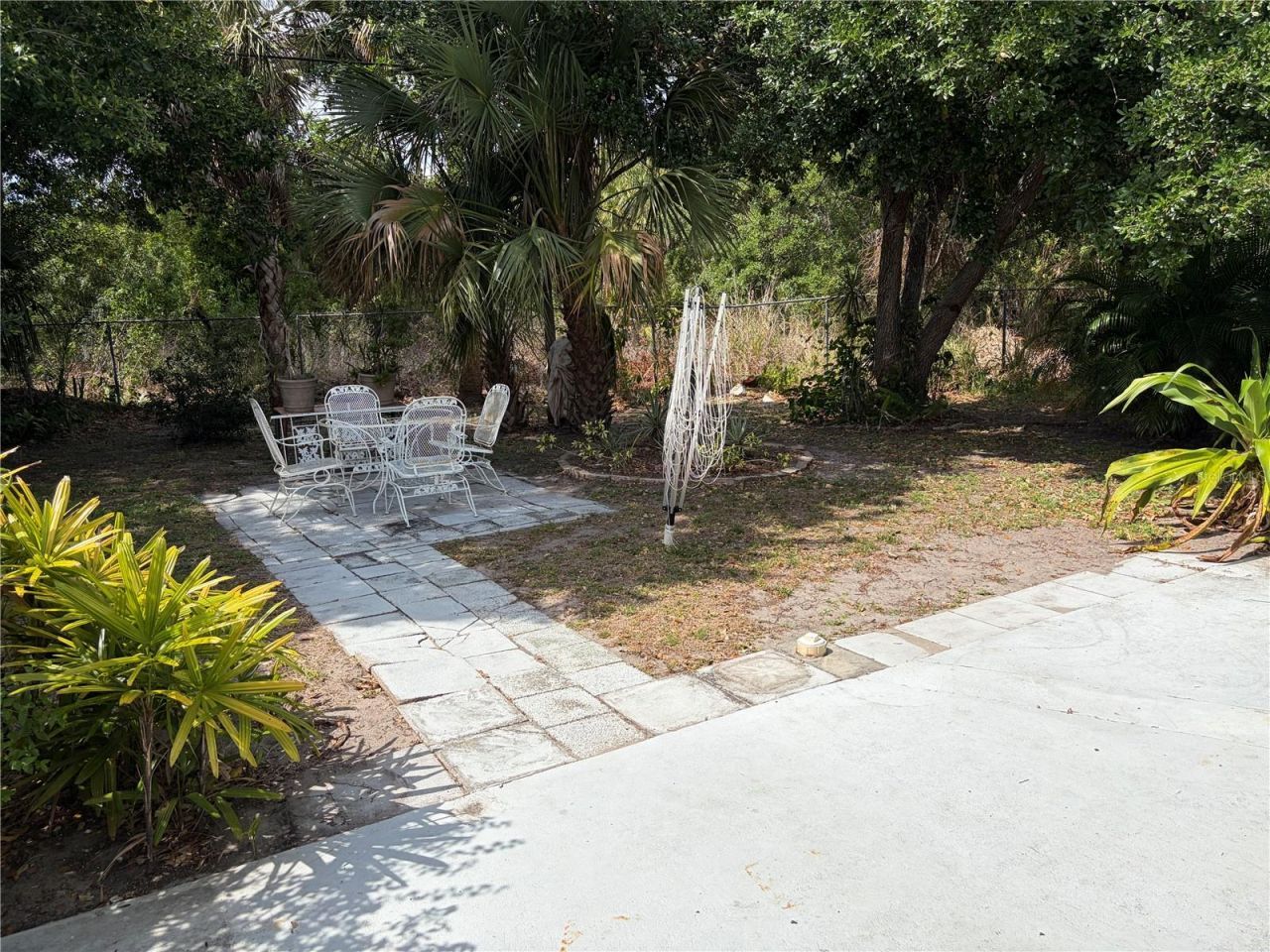 1451 Burning Tree Street, Sarasota, FL 34234 Photo