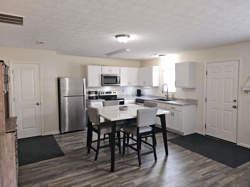 30 Waterman Avenue, Commercial Point, OH 43116 Photo 6