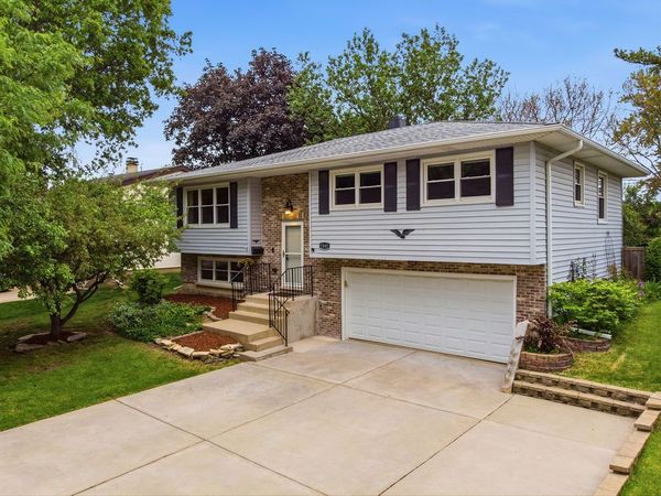 7341 East Avenue , Hanover Park, IL 60133