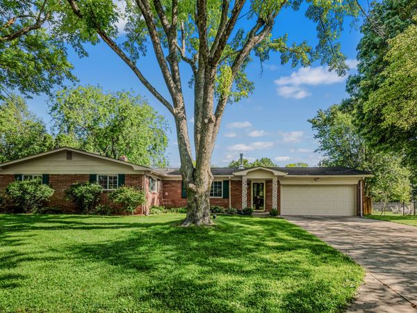 1010 Driftwood Avenue , Columbus, IN 47203
