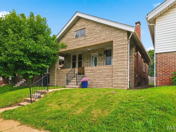 5933 Arsenal Street , St Louis, MO 63139