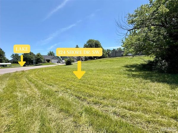 124 Shore Drive, Edwardsville, IL 62025