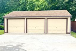 1213 Saylors Avenue photo 4