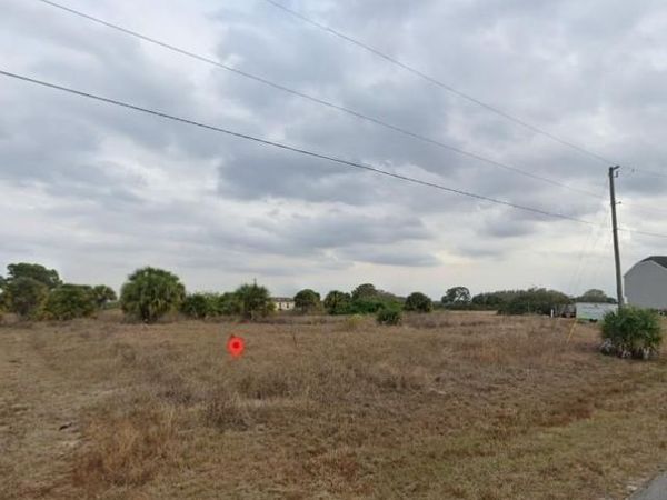 8017 Mangrove CIR , LABELLE, FL 33935