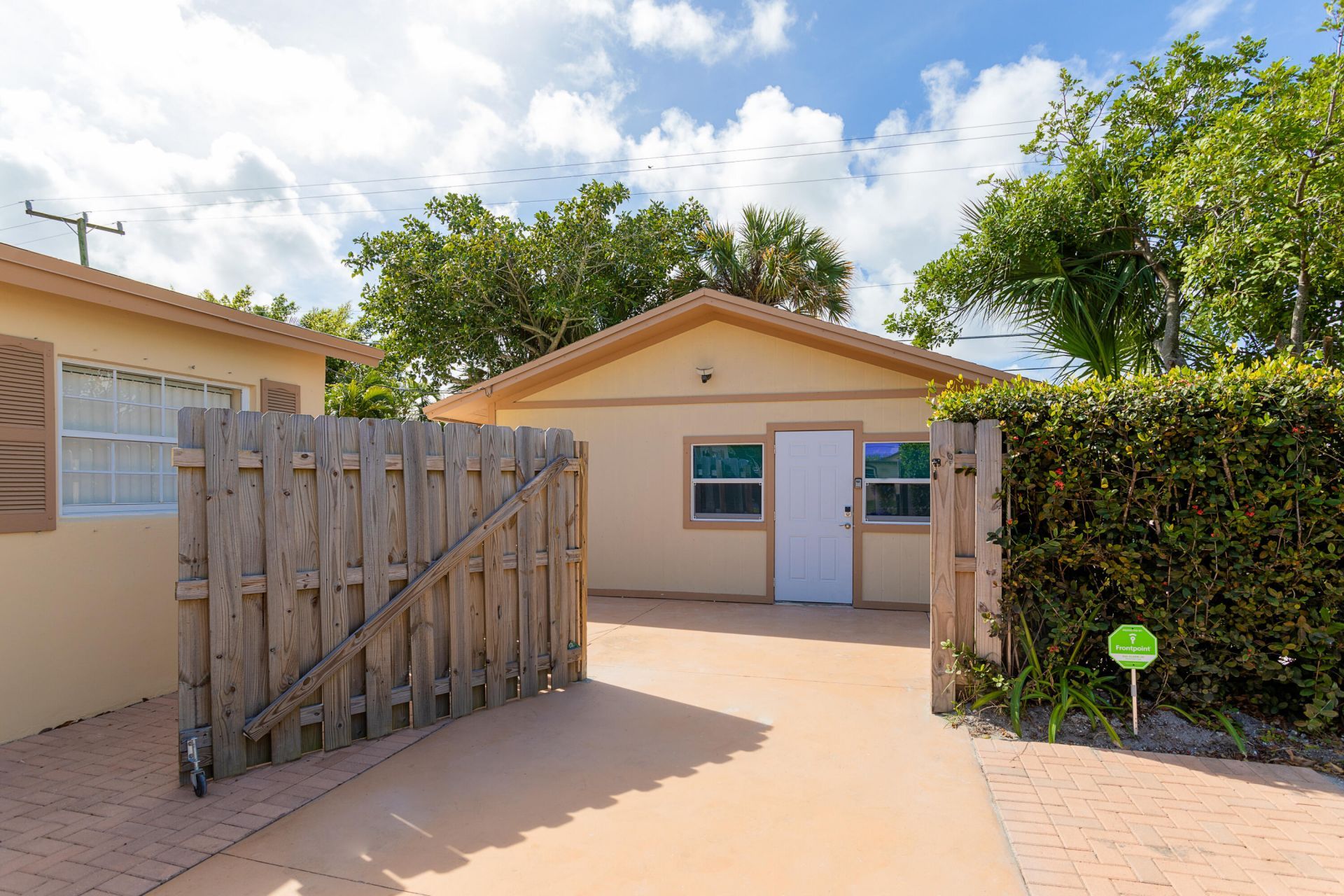 1724 37th Street, West Palm Beach, FL 33407 Photo