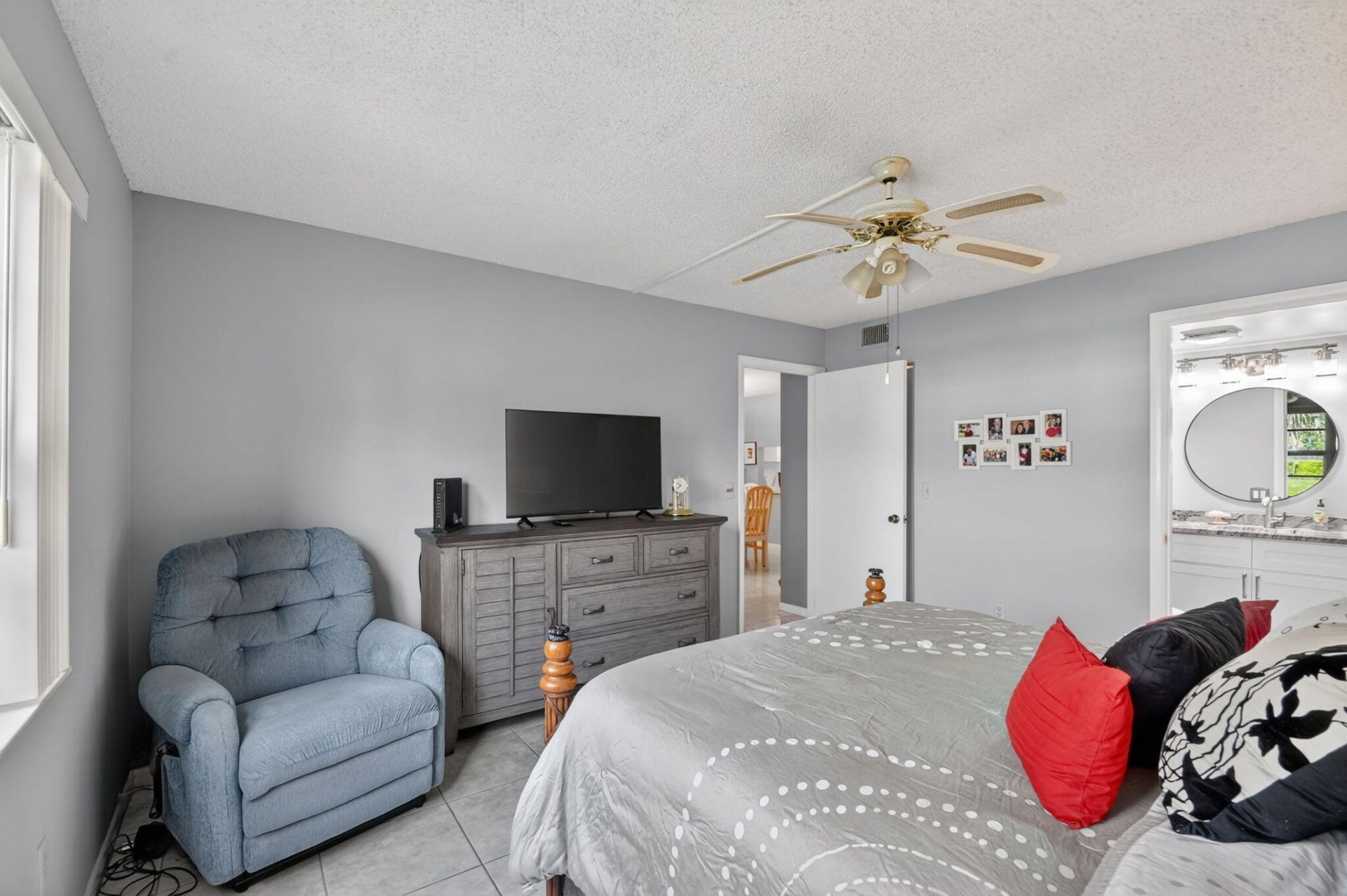 145 Lake Nancy Lane, Unit 128, West Palm Beach, FL 33411 Photo