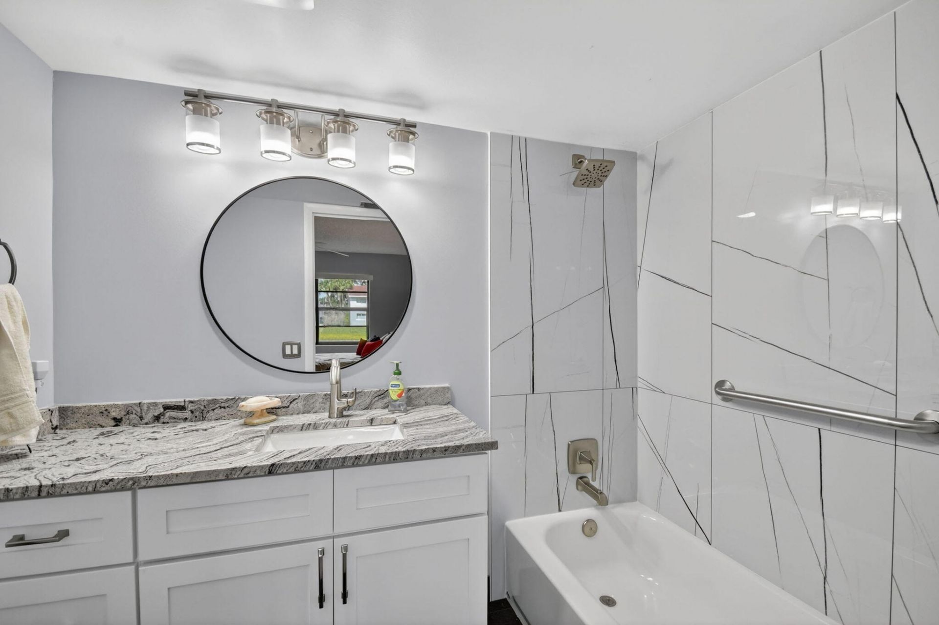 145 Lake Nancy Lane, Unit 128, West Palm Beach, FL 33411 Photo