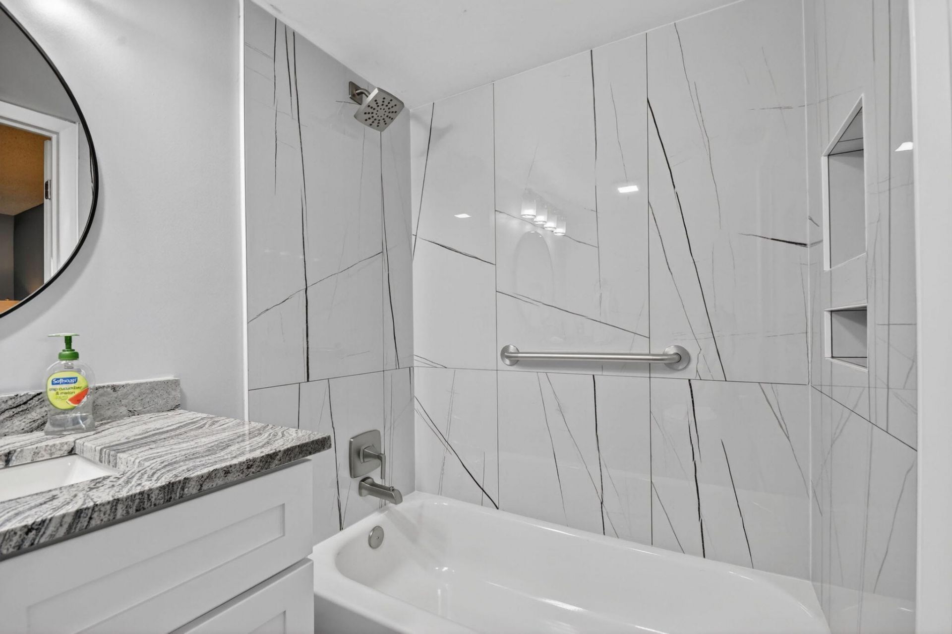145 Lake Nancy Lane, Unit 128, West Palm Beach, FL 33411 Photo