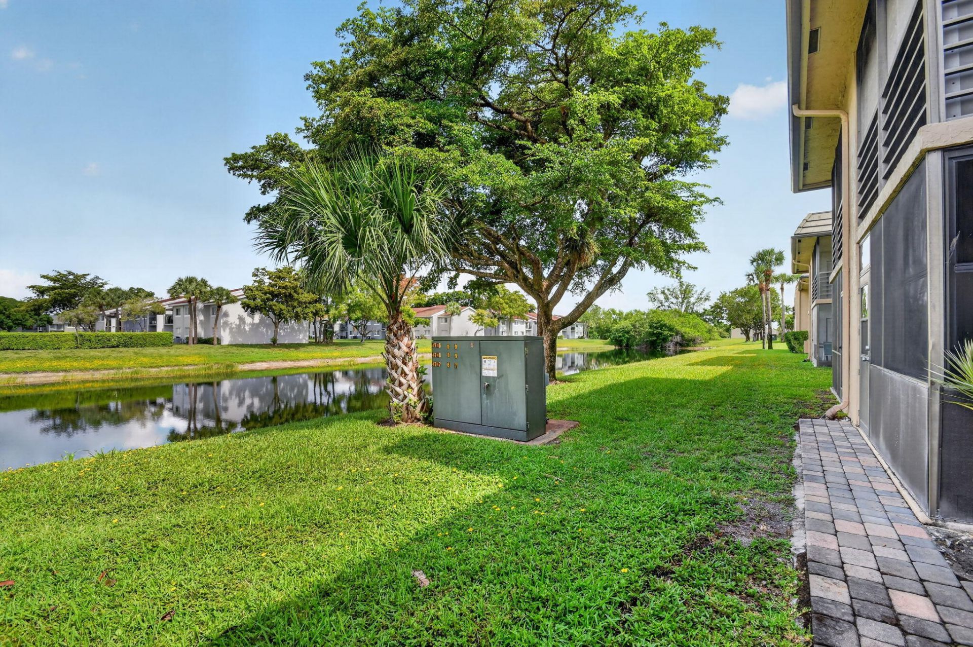 145 Lake Nancy Lane, Unit 128, West Palm Beach, FL 33411 Photo