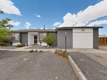 160 Timor Road SE, Rio Rancho, NM 87124