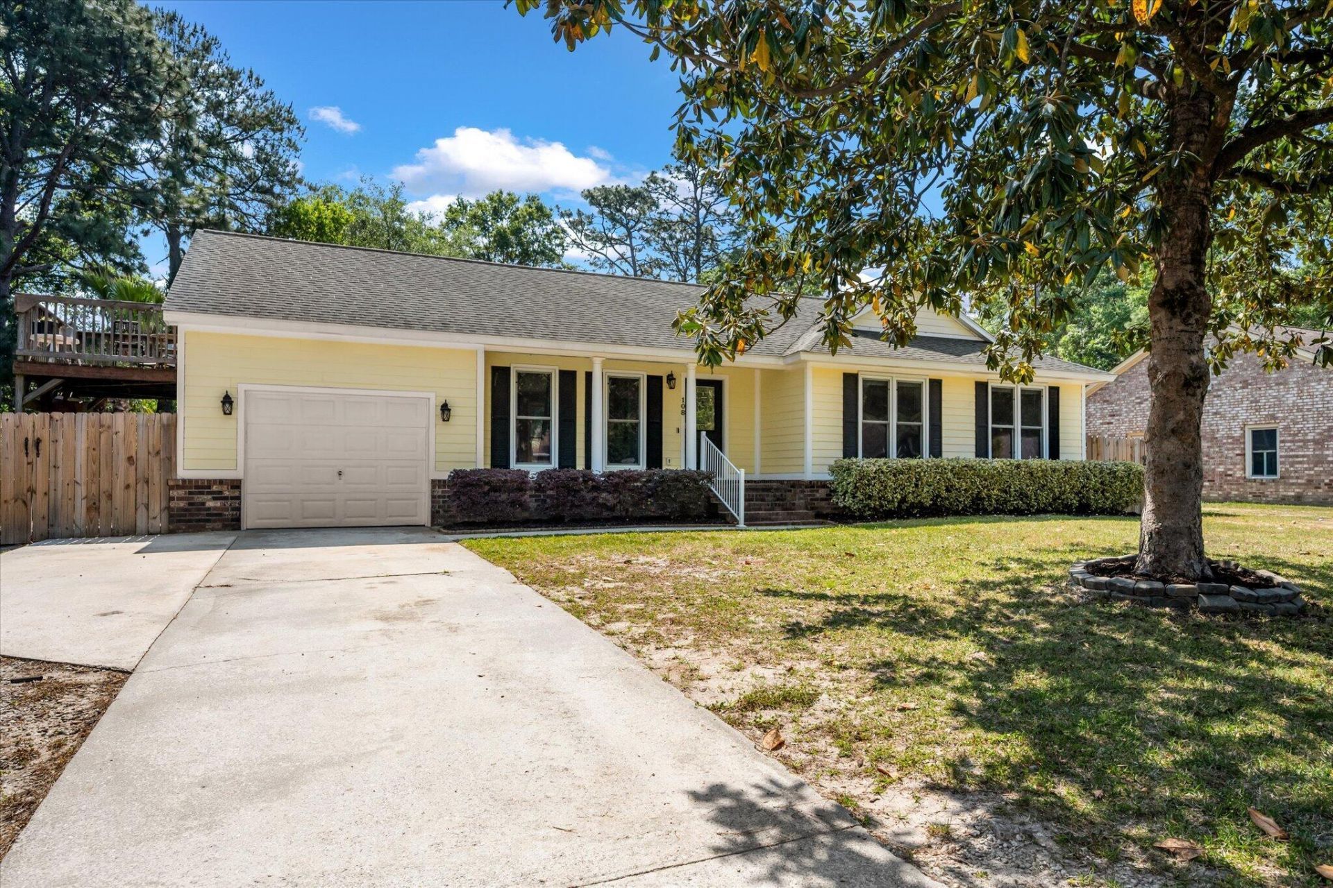 108 Heritage Lane Photo 4