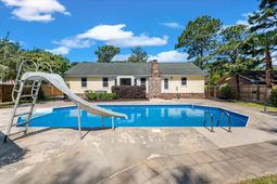 108 Heritage Lane photo 4
