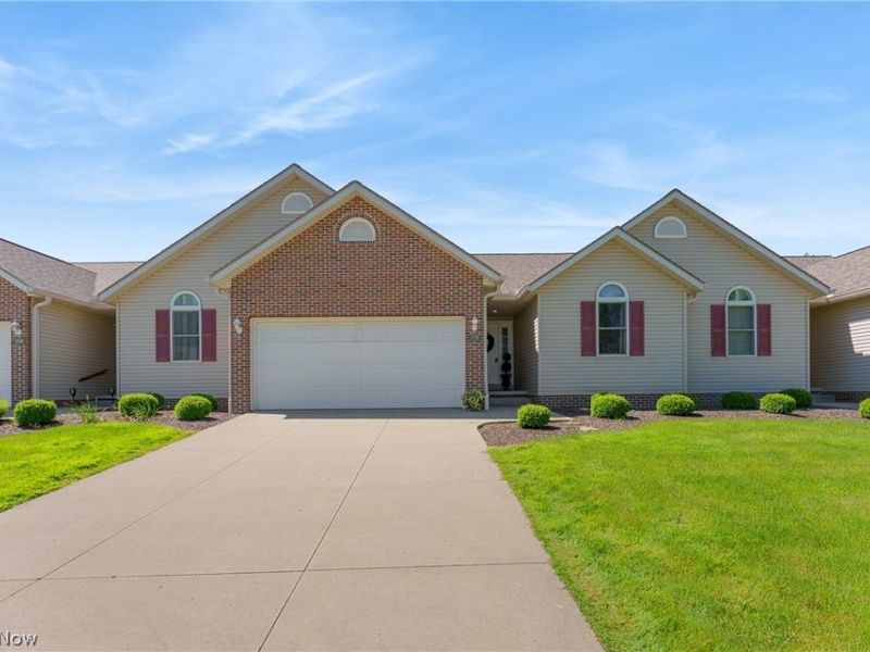 1172 Wild Brook Drive, Akron, OH 44313 Photo 1