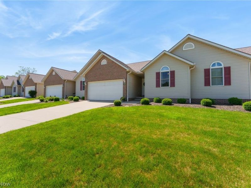 1172 Wild Brook Drive, Akron, OH 44313 Photo 2