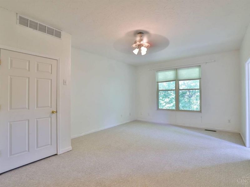6466 Winding Oaks Drive, Liberty Township, OH 45044 Photo 16