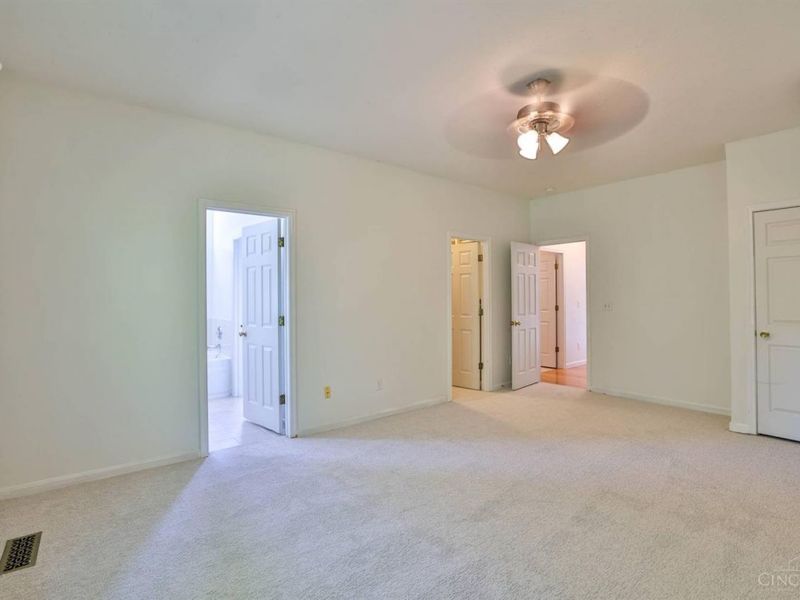 6466 Winding Oaks Drive, Liberty Township, OH 45044 Photo 18