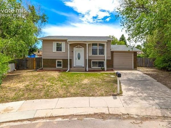 2155 Jet Wing Drive, Colorado Springs, CO 80916