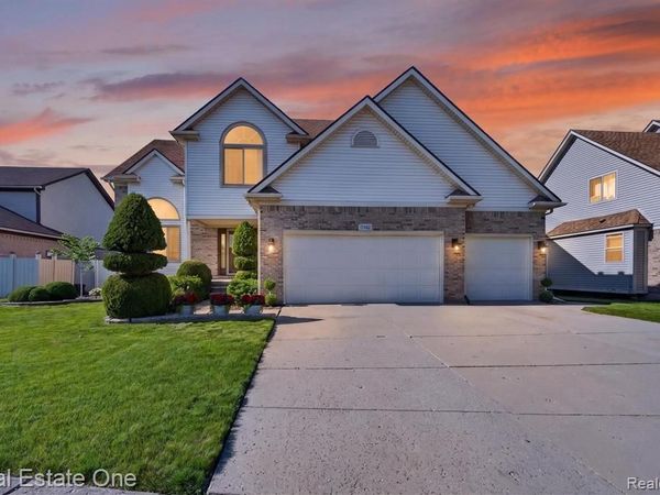 17482 Snapdragon Drive, Brownstown Twp, MI 48173