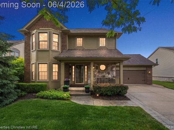 42967 Brookstone Drive, Novi, MI 48377